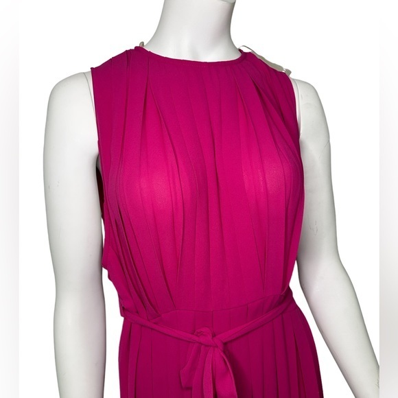 Fame and‎ Partner NWT Magenta Pink Pleated Sheer Dress NO SLIP sz 4 Oversized - Picture 5 of 11